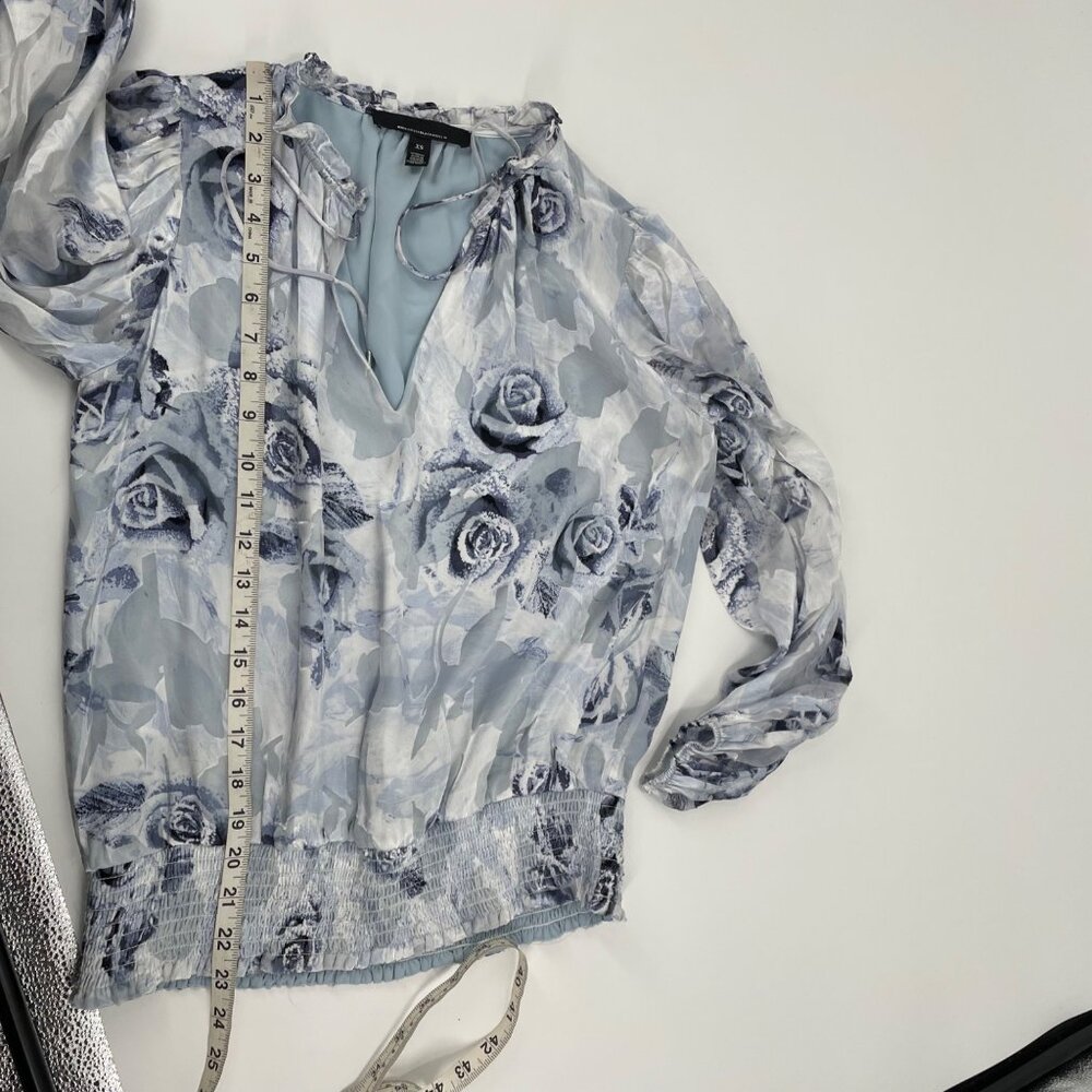 White House Black Market Blue Floral Silk Burnout Smocked Blouse Womens XS - Picture 6 of 9